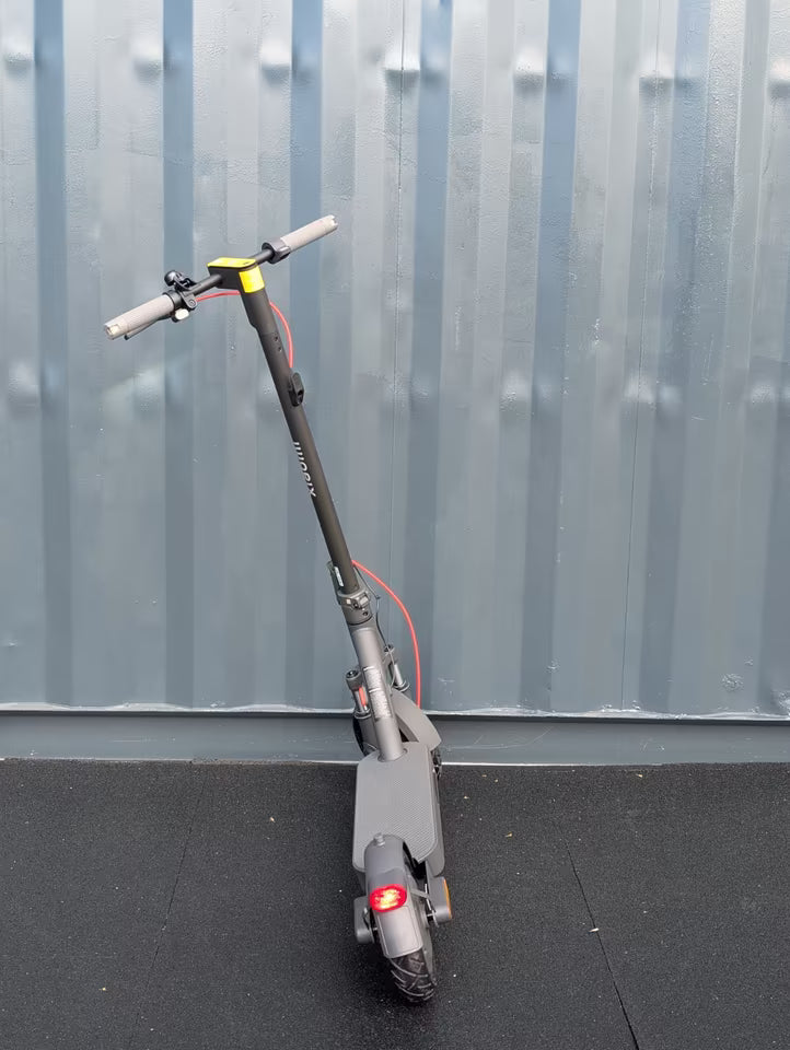 Xiaomi Electric Scooter 5 – Neuwertig & Generalüberholt (60km Reichweite)