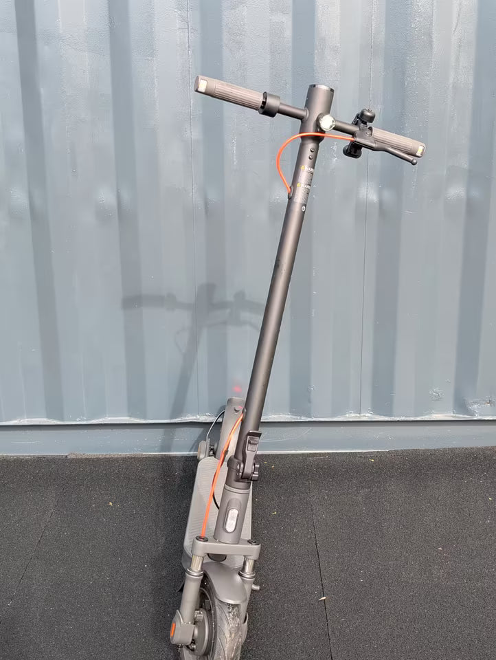 Xiaomi Electric Scooter Elite | Generalüberholt & Wie Neu!