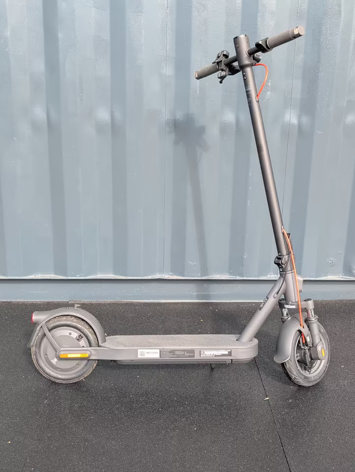 Xiaomi Electric Scooter Elite | Generalüberholt & Wie Neu!