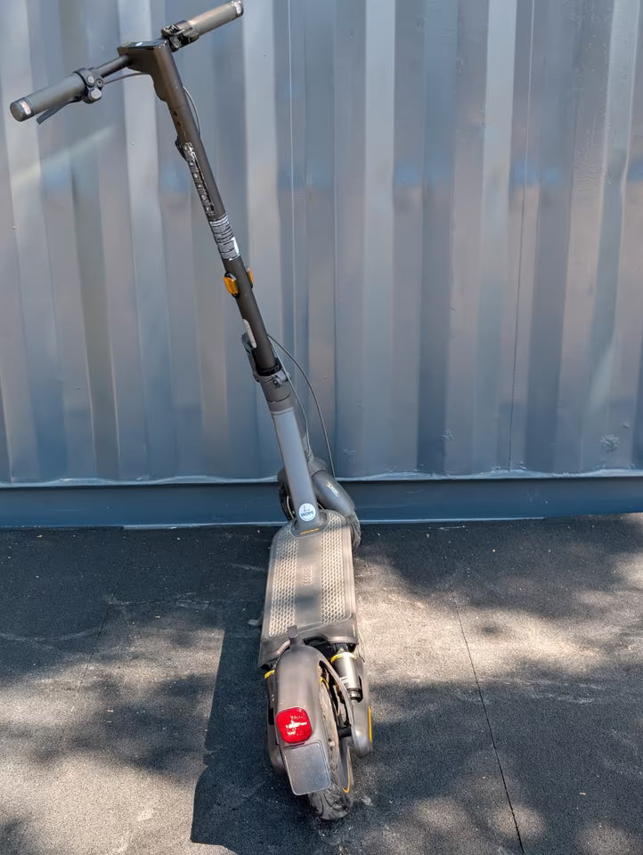 Segway MAX G2 • 70 km Reichweite & Doppelfederung • Generalüberholt