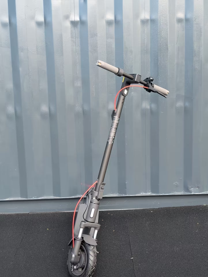 Xiaomi Scooter 5 E-Scooter | 60km Reichweite & Doppelfederung | Wie neu