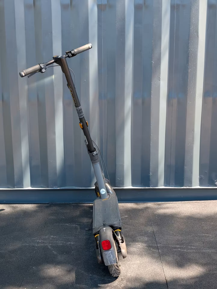 Segway-Ninebot MAX G2 E-Scooter | Generalüberholt & Top Zustand (70km)