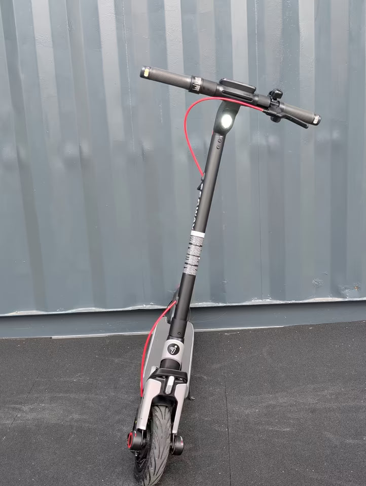Segway Ninebot E3 Pro D E-Scooter | Sehr guter Zustand | 12 Monate Gewährleistung